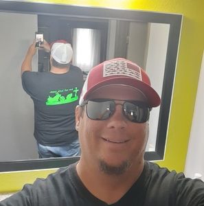 Meet your Posher, Cliff